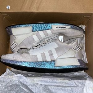 Grey/reflective Adidas NMD